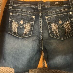 Miss Me mid rise skinny jeans very nice jeans very nice size 31